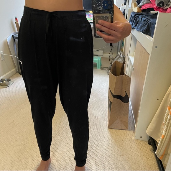 Nike DRI-FIT Womens Black Training Trousers - Picture 6 of 7